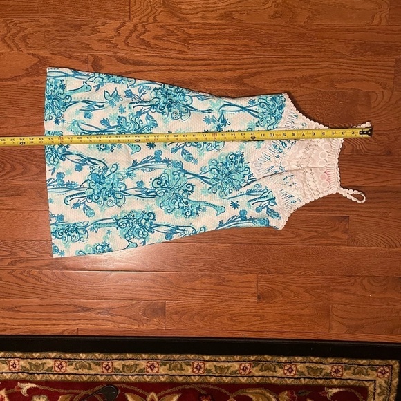 Lilly Pulitizer Dress. - Picture 6 of 7